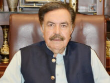 سرکاری بھرتیاں اے آئی کے ذریعے، کلاس فور کی نوکریاں جماعتی کارکنوں کو دینے کا اعلان؛ گورنر بلوچستان